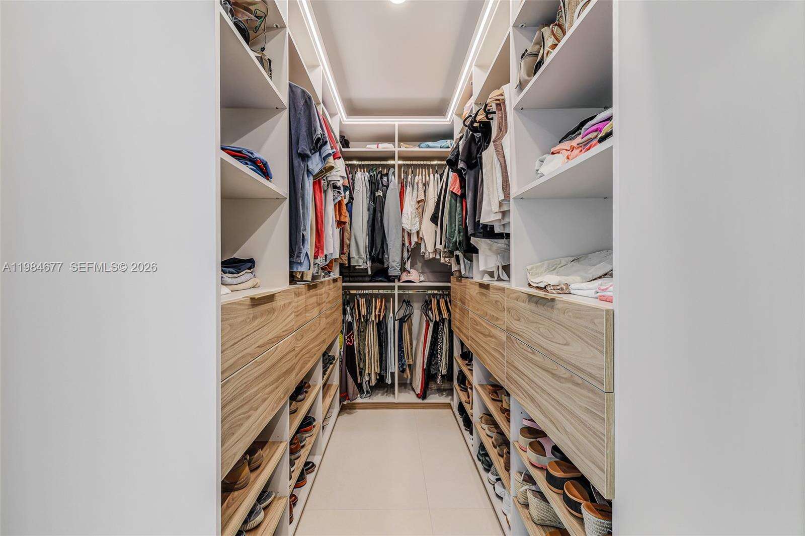 905 Fairway Drive, Miami Beach, FL 33141 | Picture 16