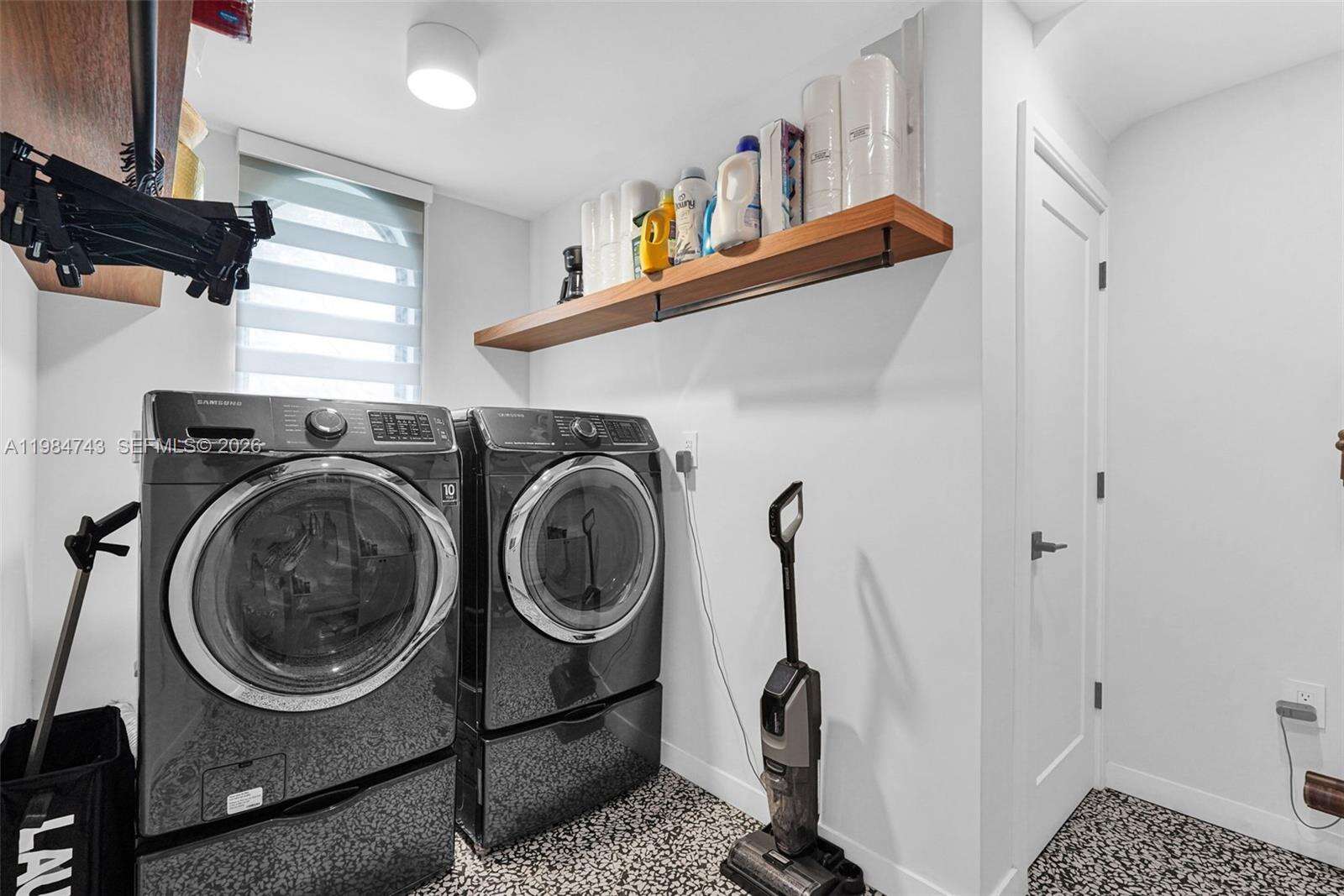 7993 161st Ter, Miami Lakes, FL 33016 | Picture 50