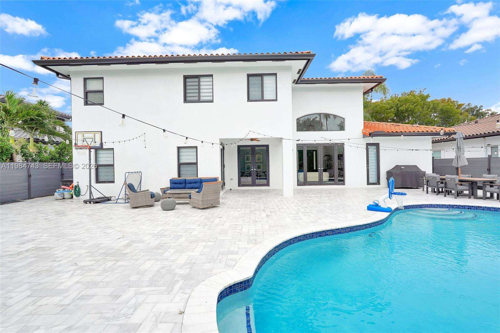 7993 161st Ter, Miami Lakes, FL 33016 | Picture 58