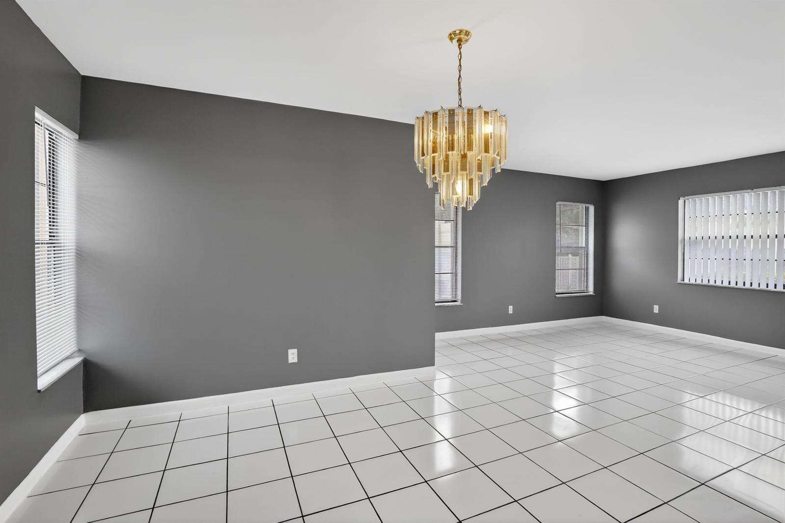 7721 42nd, Hollywood, FL 33024 - For Sale photo 12