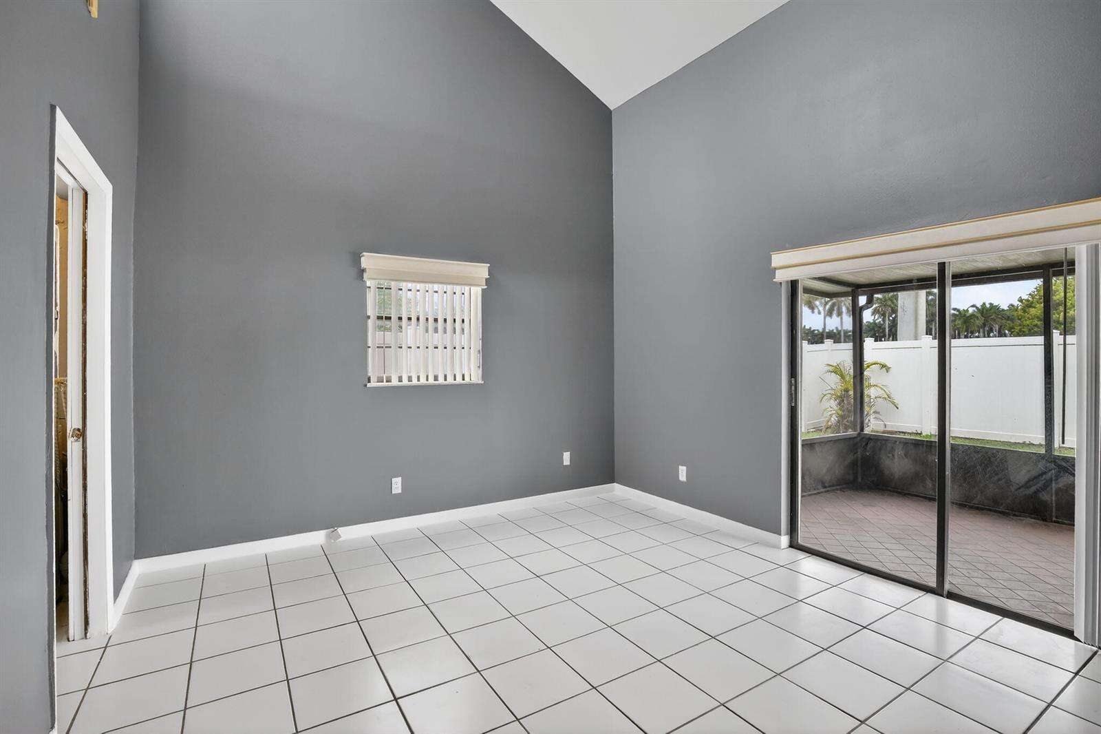 7721 42nd, Hollywood, FL 33024 - For Sale photo 18