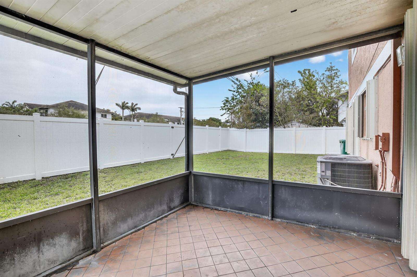 7721 42nd, Hollywood, FL 33024 - For Sale photo 36