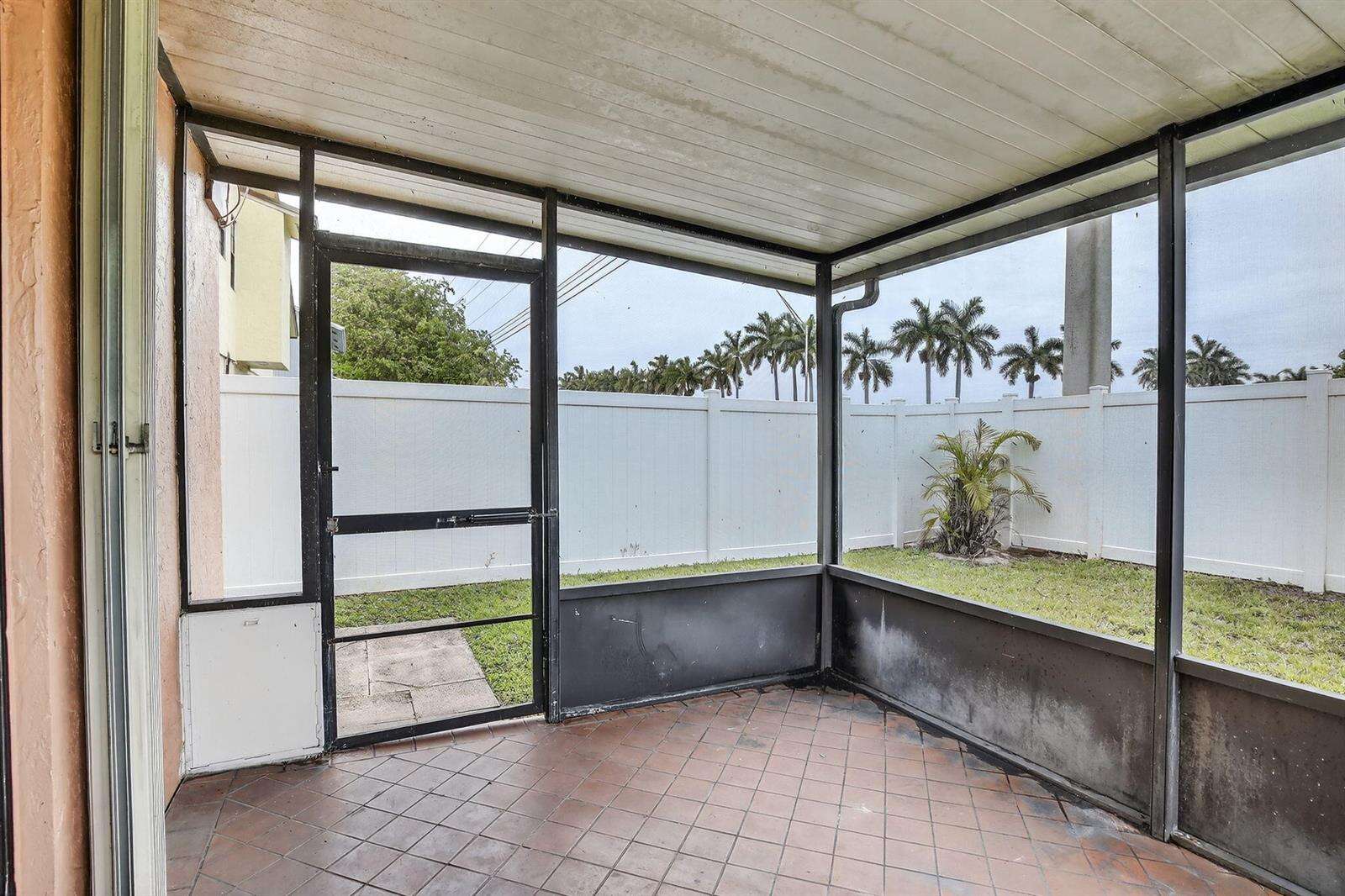 7721 42nd, Hollywood, FL 33024 - For Sale photo 37