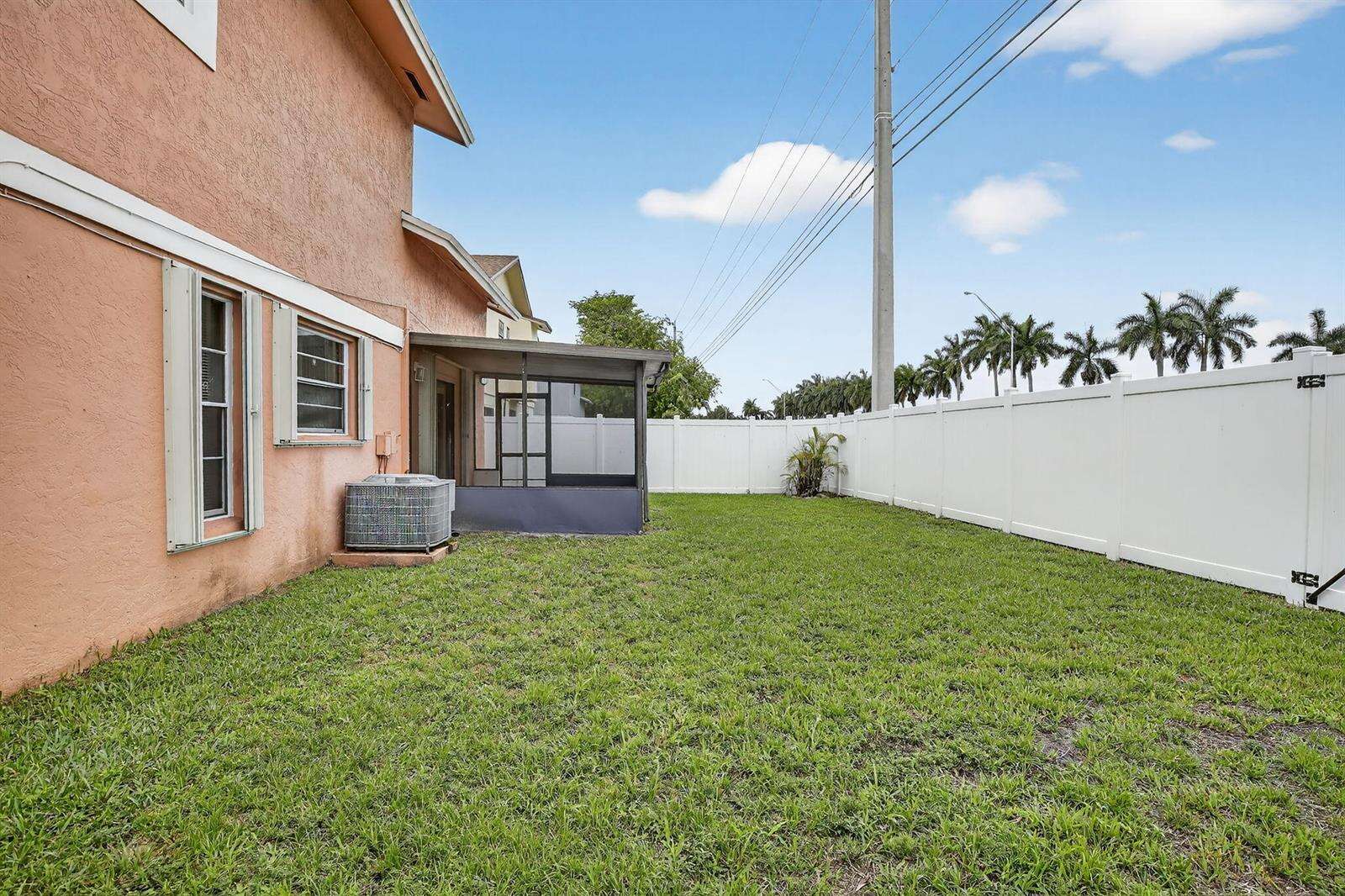 7721 42nd, Hollywood, FL 33024 - For Sale photo 42