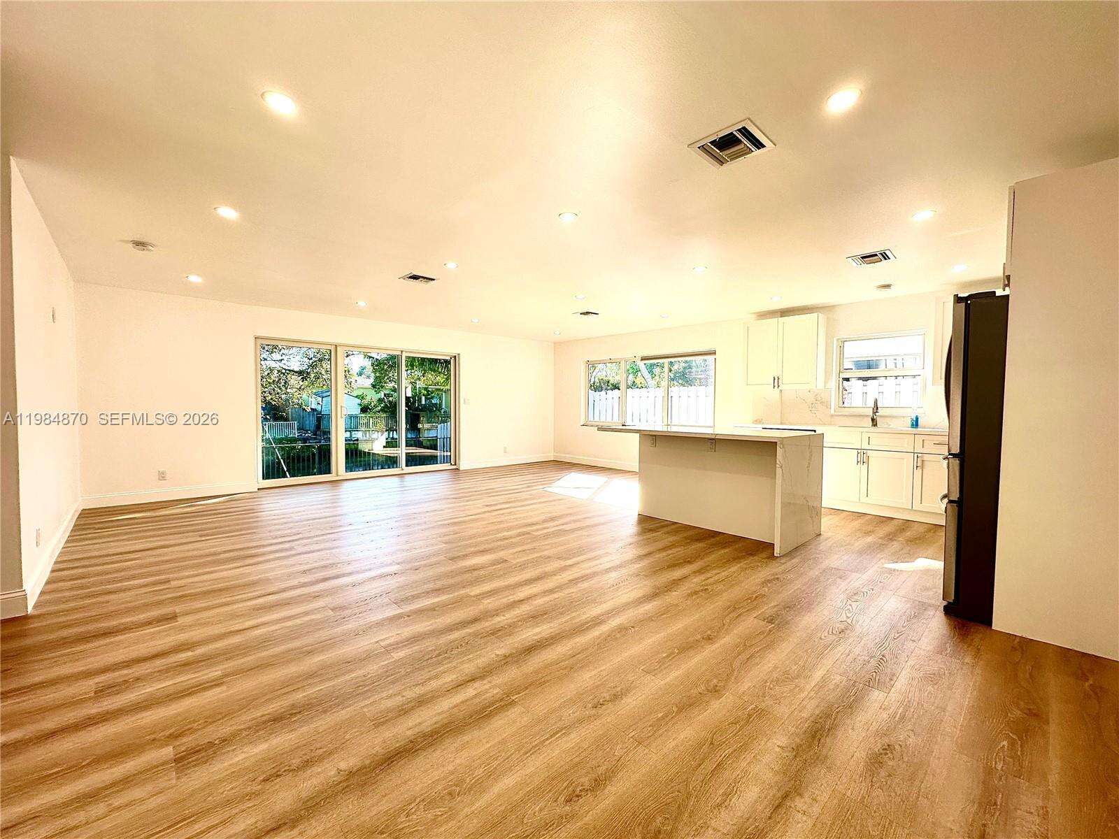 3042 Hayes St, Hollywood, FL 33021 - For Sale photo 6