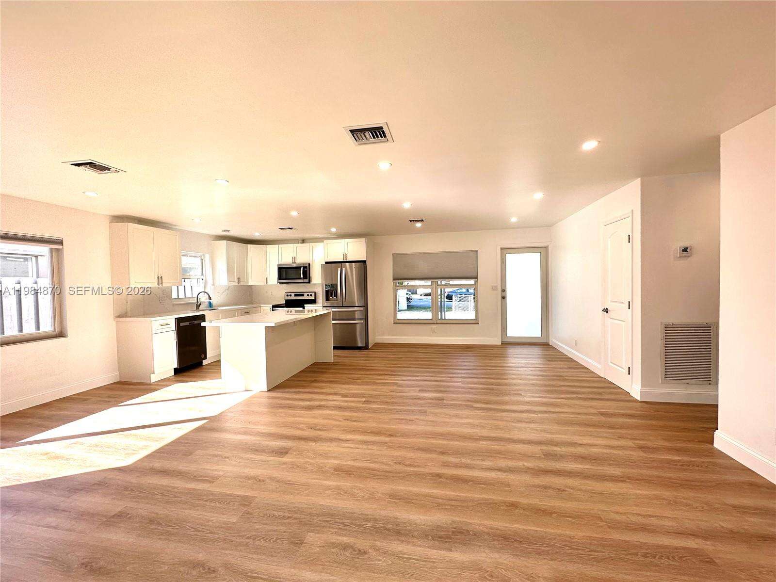 3042 Hayes St, Hollywood, FL 33021 - For Sale photo 8