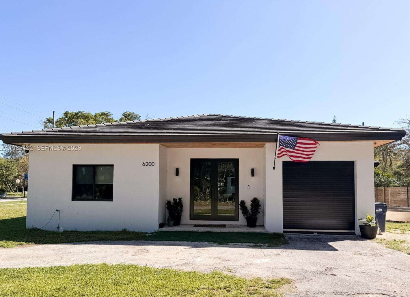 6200 57th Dr, South Miami, FL 33143 - For Sale photo 1