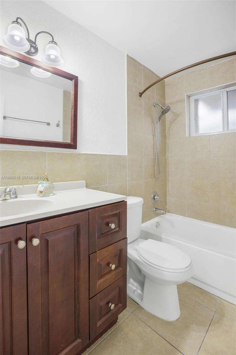 6450 Mckinley St, Hollywood, FL 33024 - For Sale photo 24