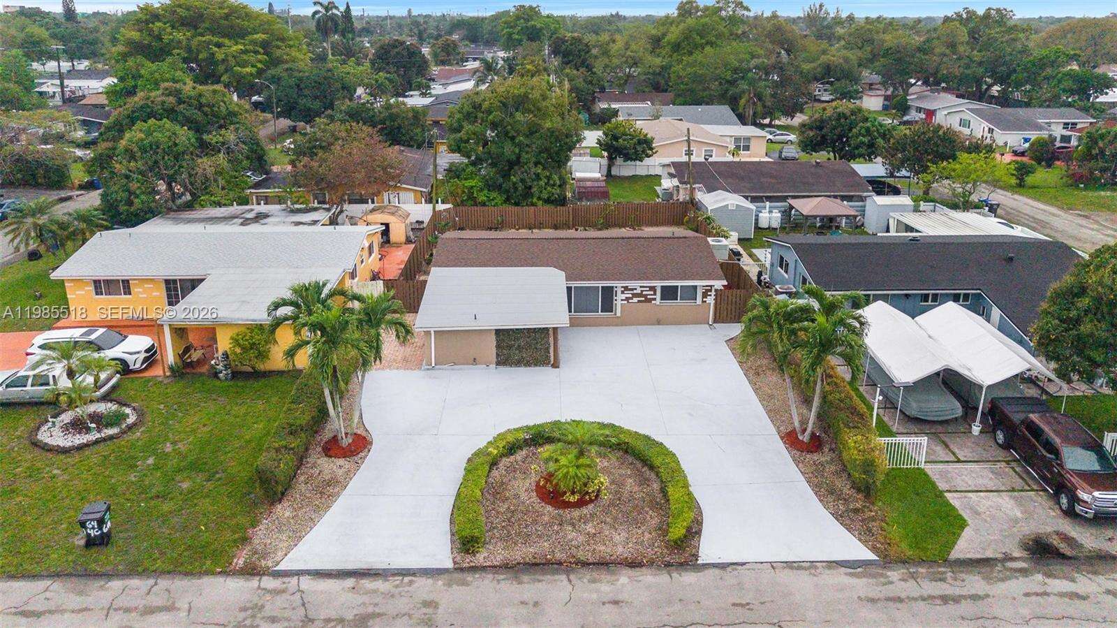 6450 Mckinley St, Hollywood, FL 33024 - For Sale photo 4