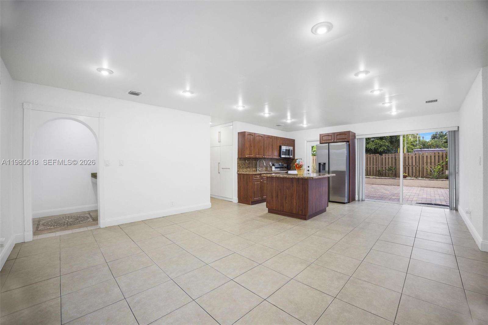 6450 Mckinley St, Hollywood, FL 33024 - For Sale photo 5