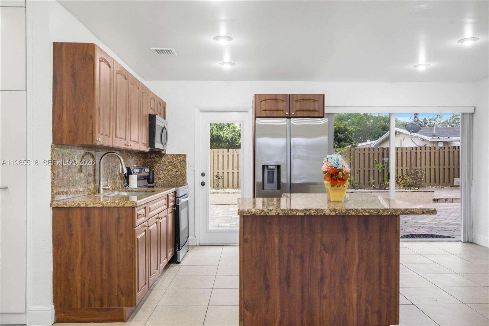 6450 Mckinley St, Hollywood, FL 33024 - For Sale photo 7