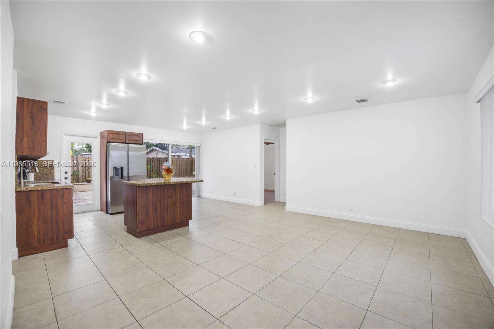 6450 Mckinley St, Hollywood, FL 33024 - For Sale photo 10