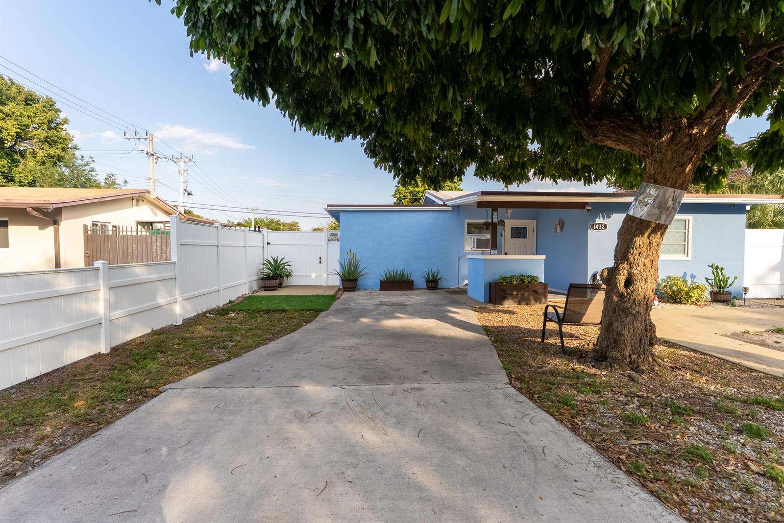 1432 26th, Fort Lauderdale, FL 33312 - For Sale photo 5