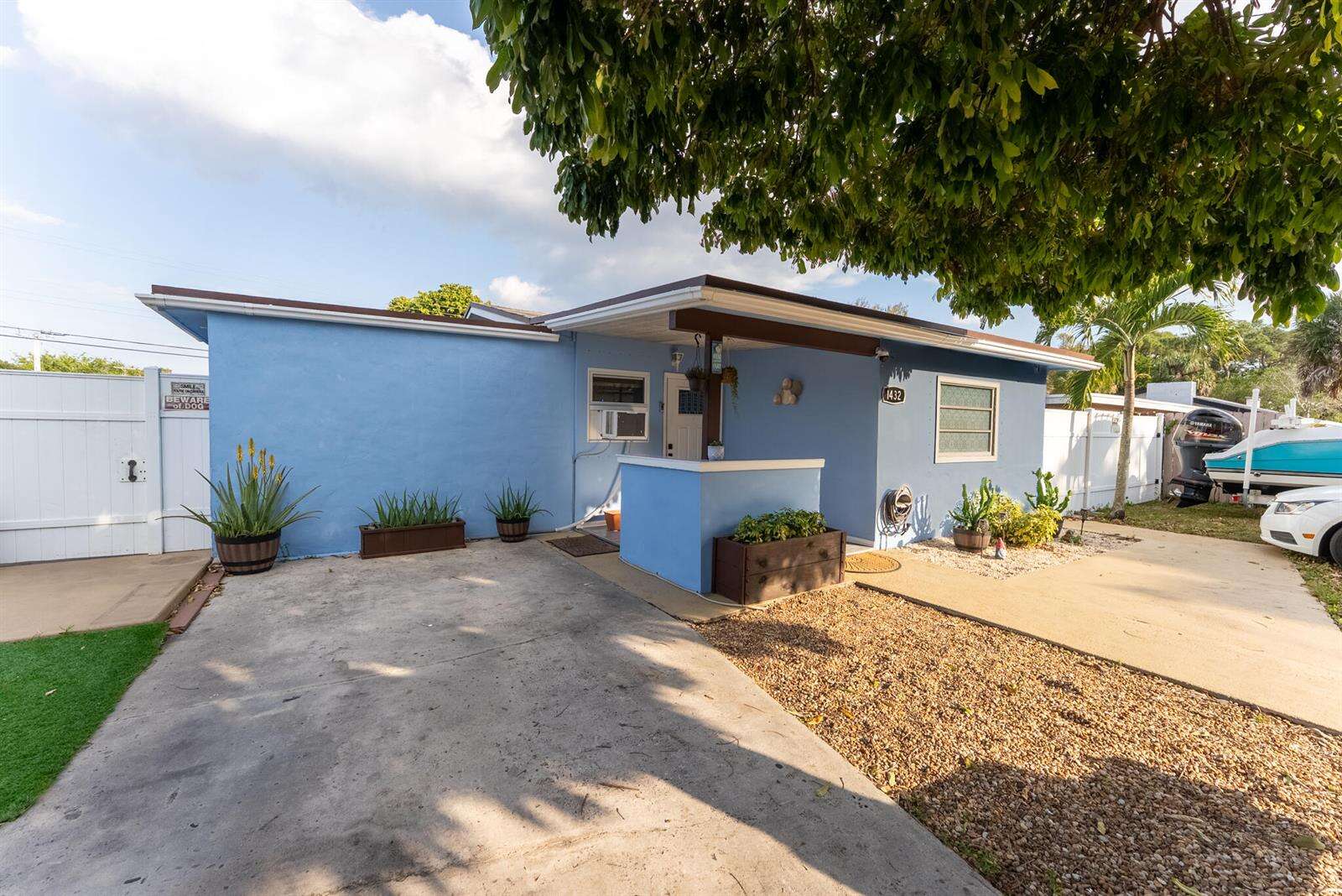 1432 26th, Fort Lauderdale, FL 33312 - For Sale photo 6