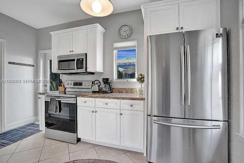 8900 Harding Ave, Surfside, FL 33154 | Picture 12