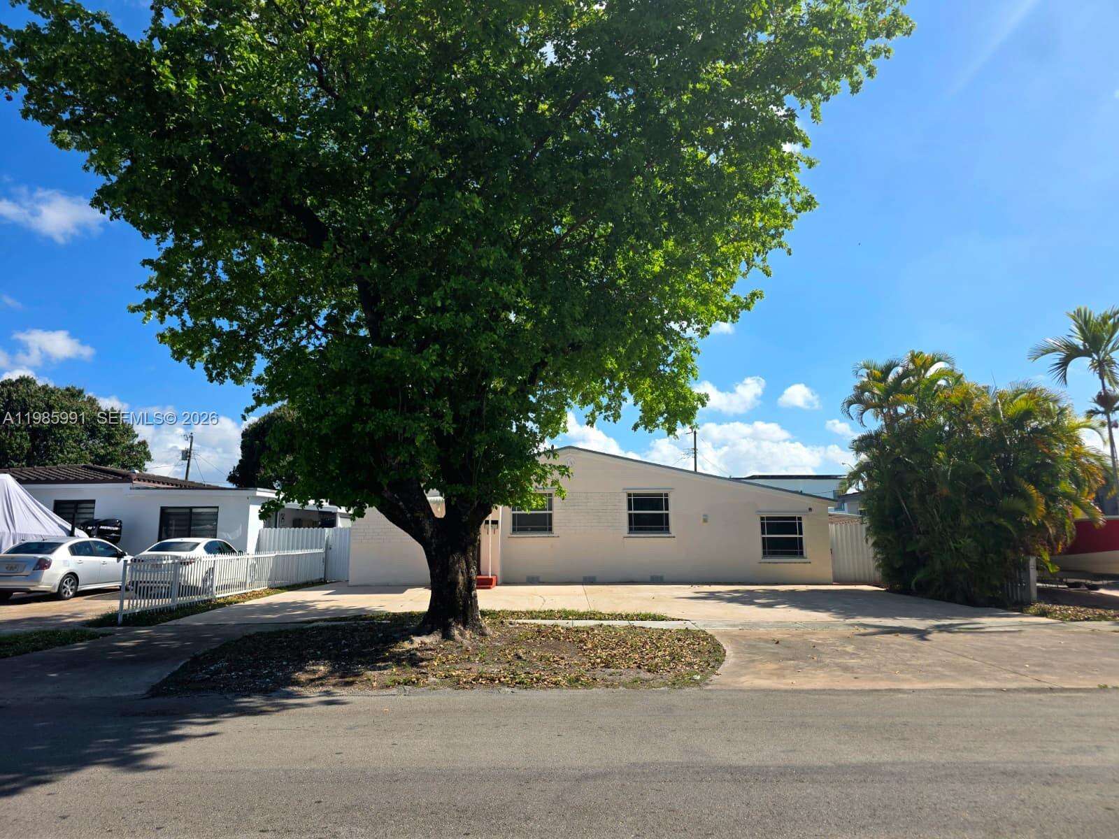 210 59th St, Hialeah, FL 33013 | Picture 2