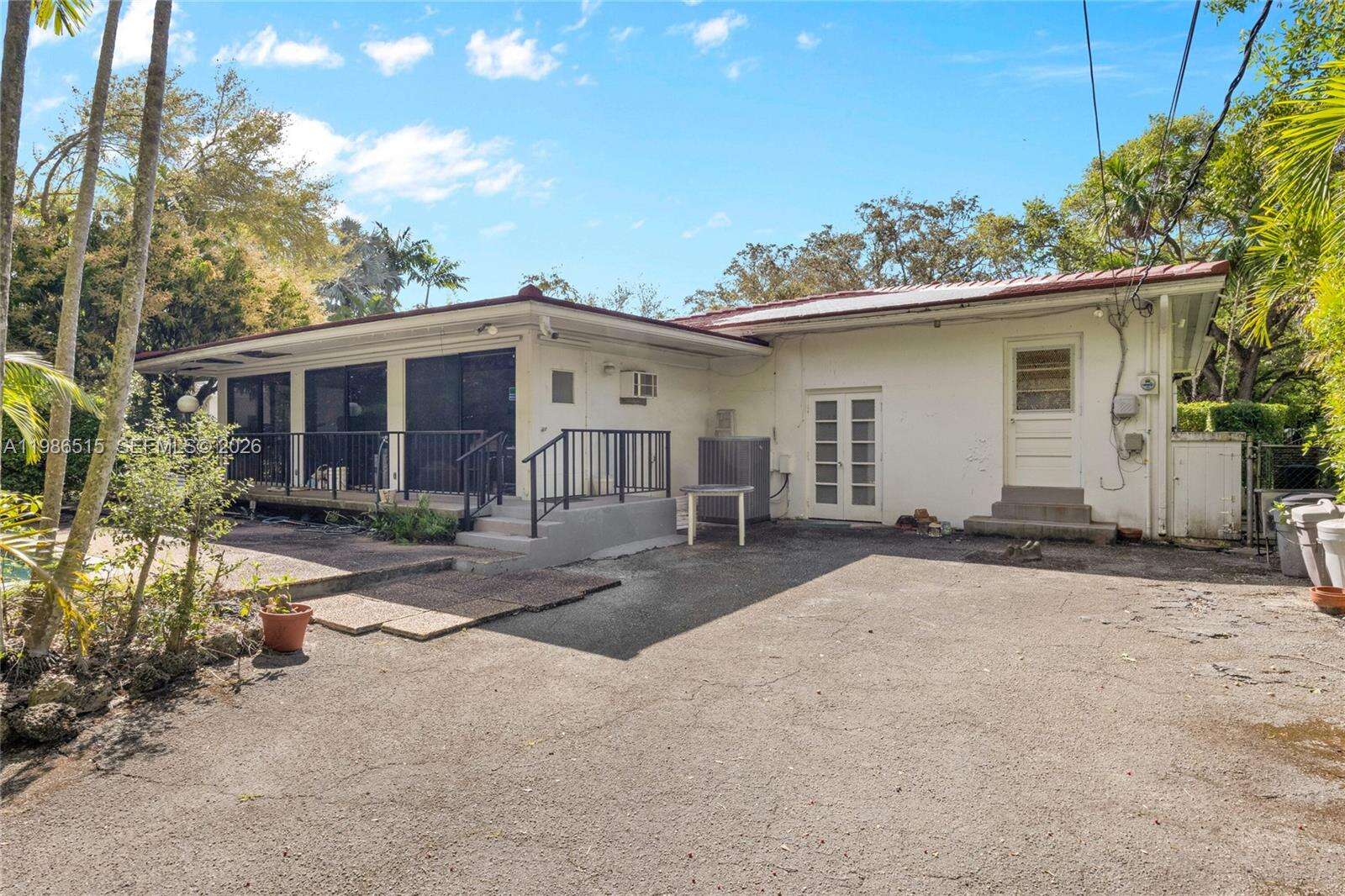 731 San Juan Dr, Coral Gables, FL 33143 - For Sale photo 11
