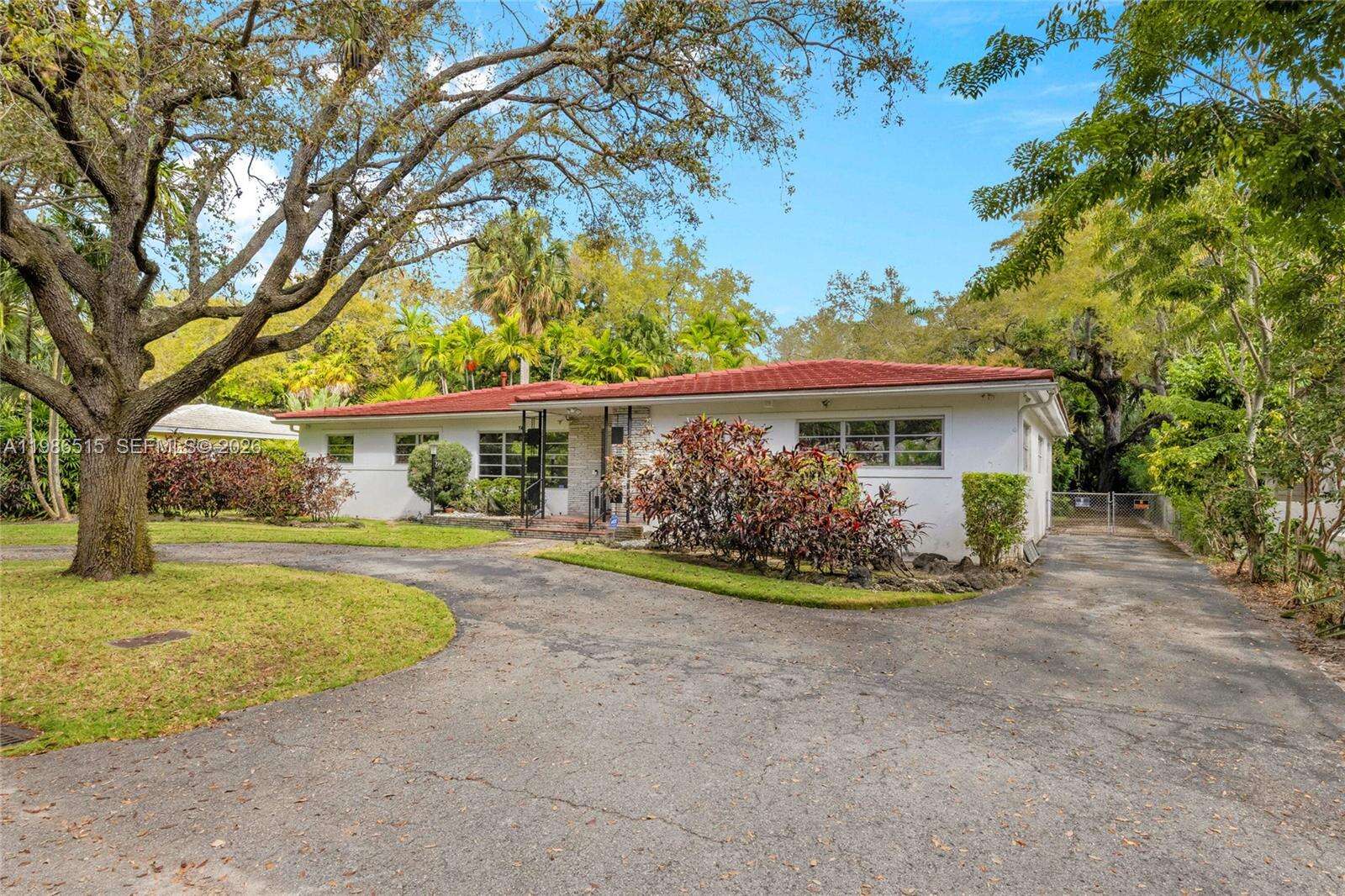 731 San Juan Dr, Coral Gables, FL 33143 - For Sale photo 9