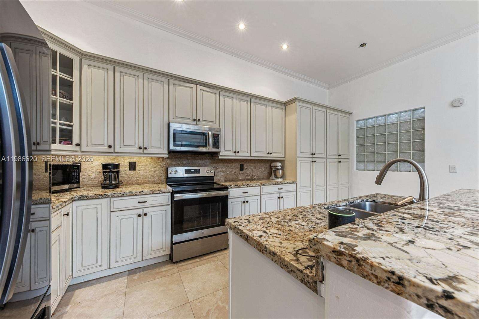 1104 Redwood St, Hollywood, FL 33019 | Picture 17