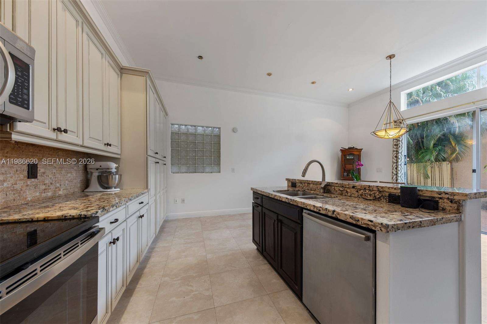 1104 Redwood St, Hollywood, FL 33019 | Picture 19