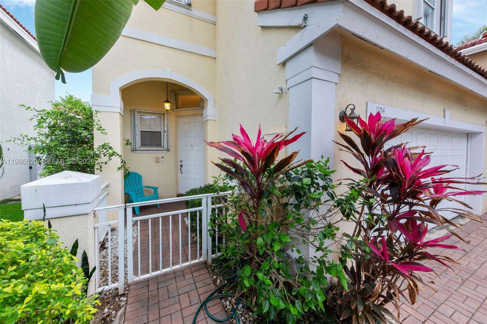 1104 Redwood St, Hollywood, FL 33019 | Picture 3