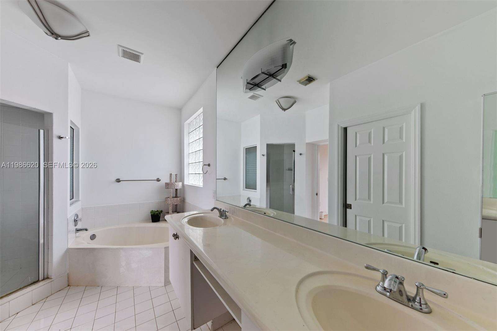 1104 Redwood St, Hollywood, FL 33019 | Picture 31