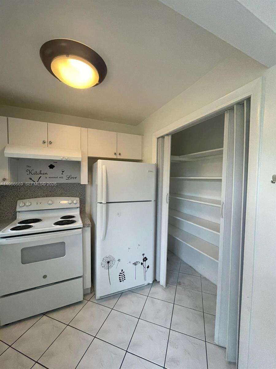 2826 Van Buren St, Hollywood, FL 33020 | Picture 12