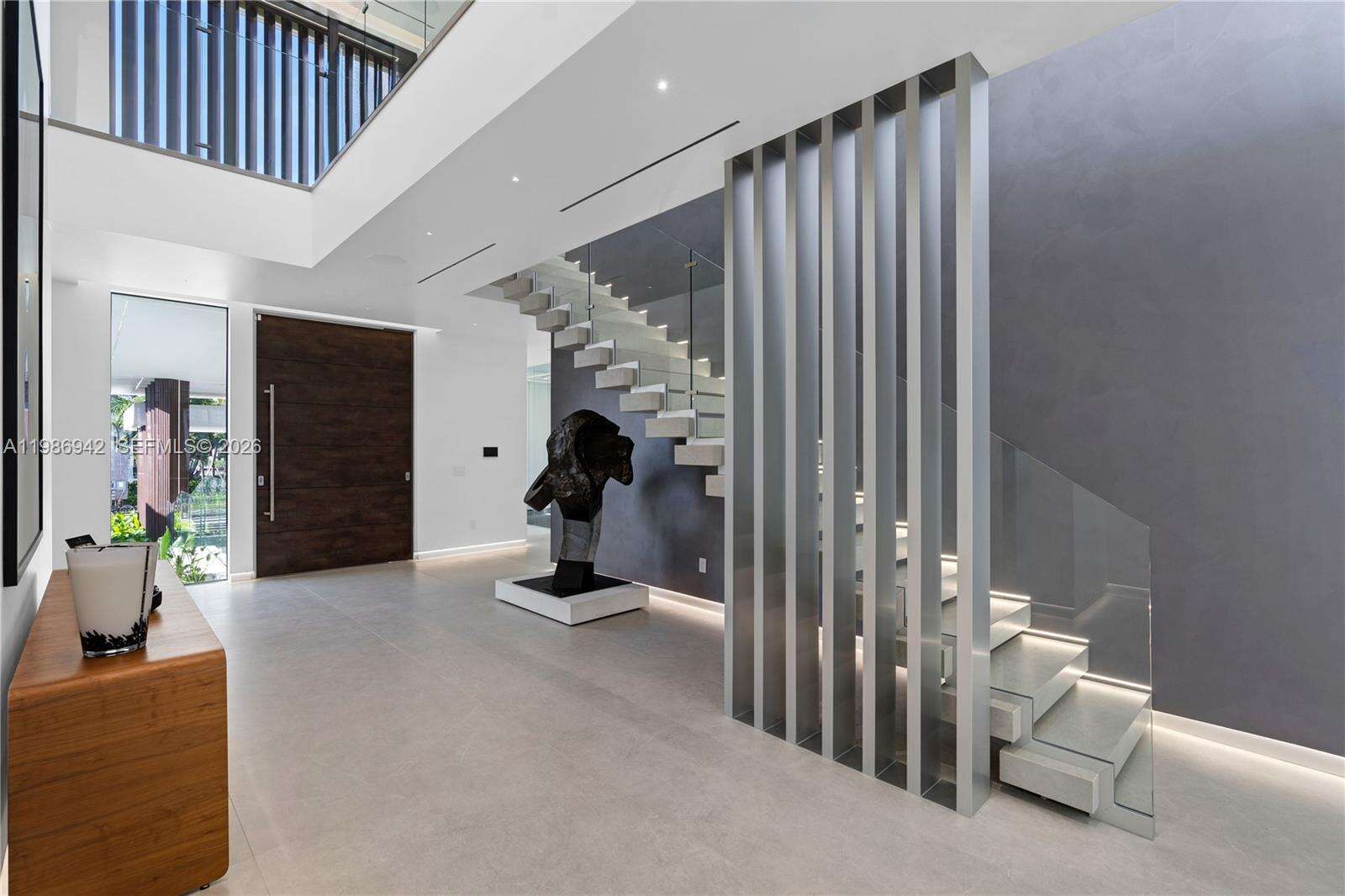 501 Palm Dr, Hallandale Beach, FL 33009 | Picture 13