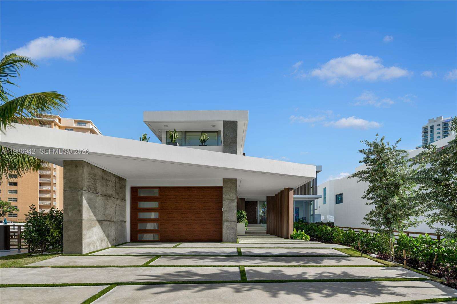 501 Palm Dr, Hallandale Beach, FL 33009 | Picture 7