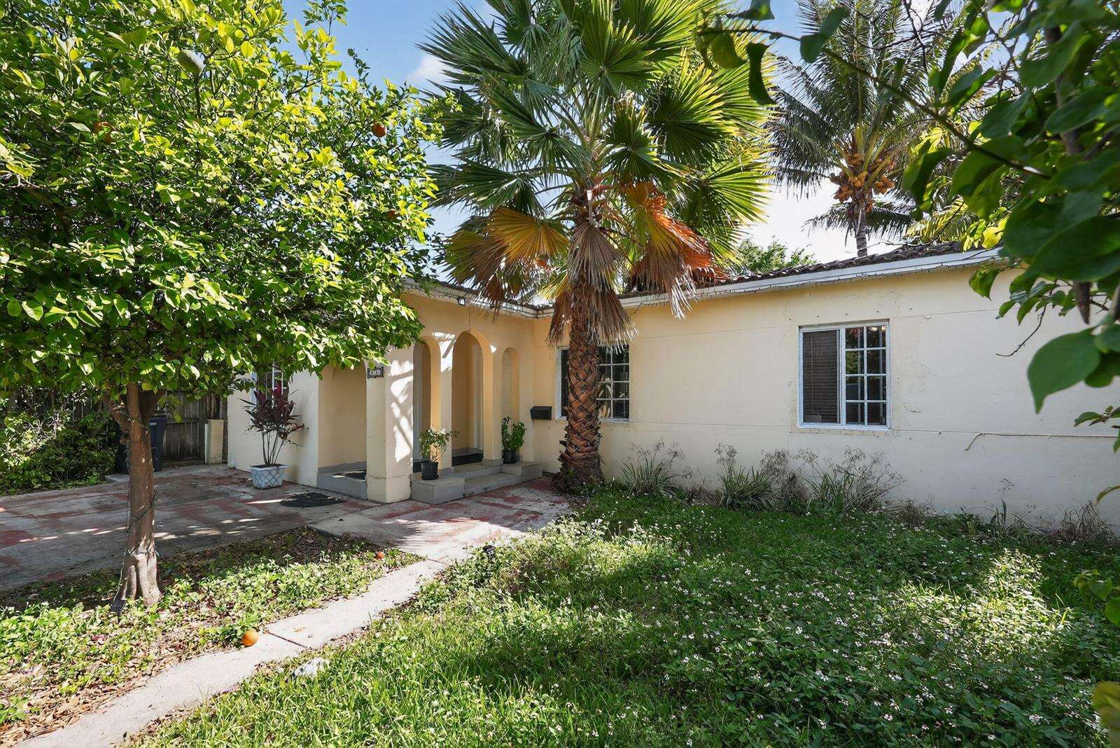 2131 Biarritz, Miami Beach, FL 33141 - For Sale photo 1