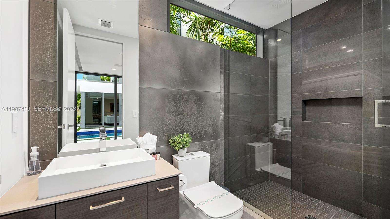 440 Mola Ave, Fort Lauderdale, FL 33301 | Picture 29