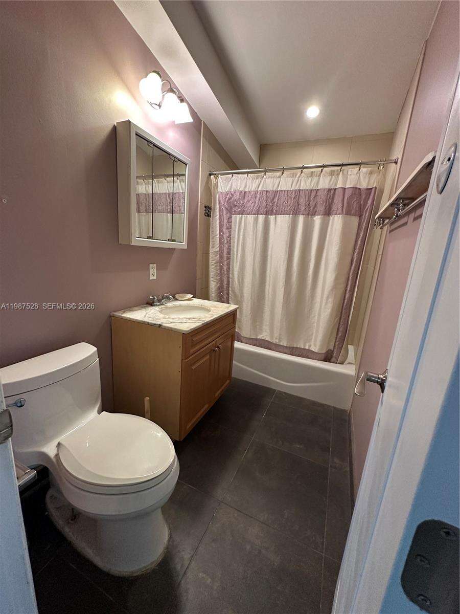 2490 Andros Ln, Fort Lauderdale, FL 33312 | Picture 24