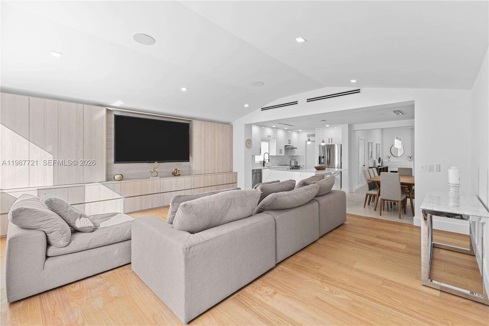 8926 Emerson Ave, Surfside, FL 33154 | Picture 15