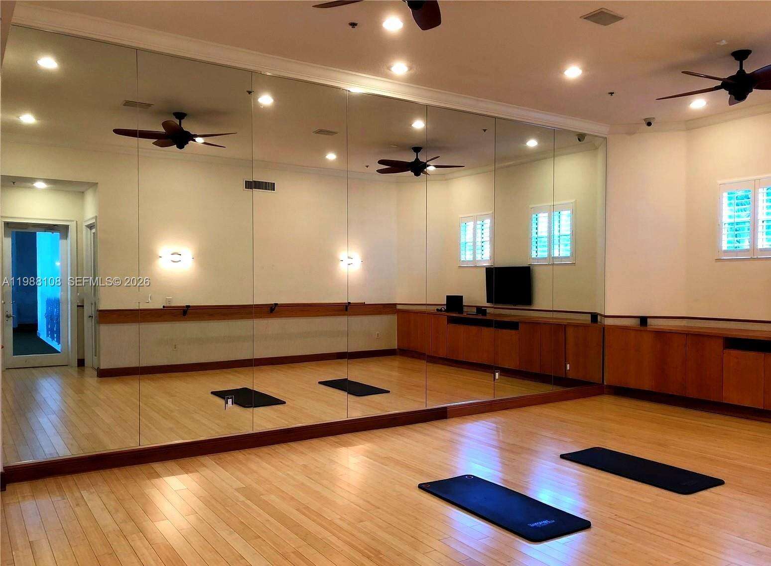 3255 184th St, Aventura, FL 33160 | Picture 35