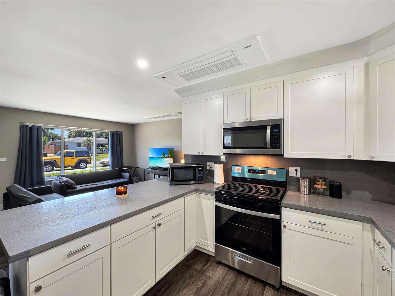 6751 Cody, Hollywood, FL 33024 - For Sale photo 17