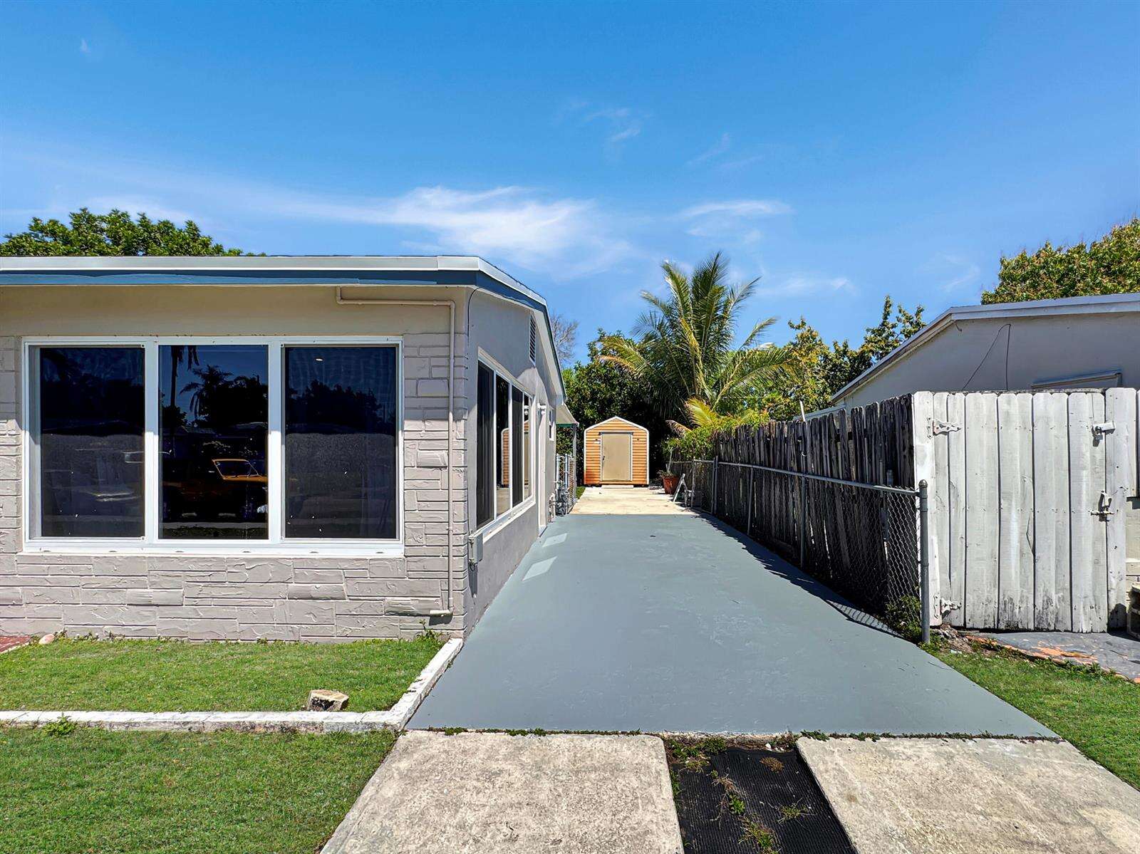 6751 Cody, Hollywood, FL 33024 - For Sale photo 4