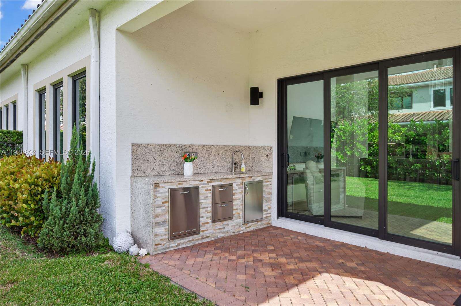 5999 Brookfield Cir E, Hollywood, FL 33312 - For Sale photo 9