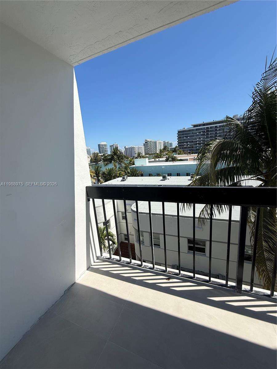 6937 Bay Dr, Miami Beach, FL 33141 | Picture 12