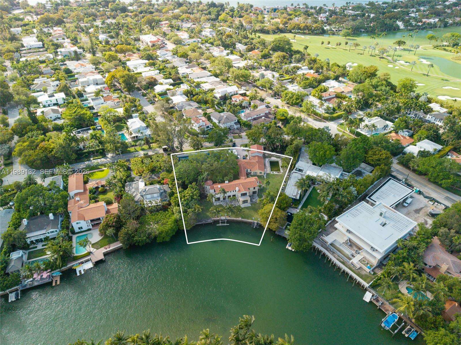 5005 Lakeview Dr, Miami Beach, FL 33140 | Picture 2