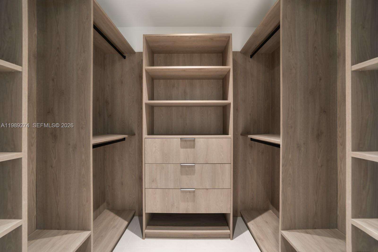 19721 23 Ave, Miami, FL 33180 | Picture 22