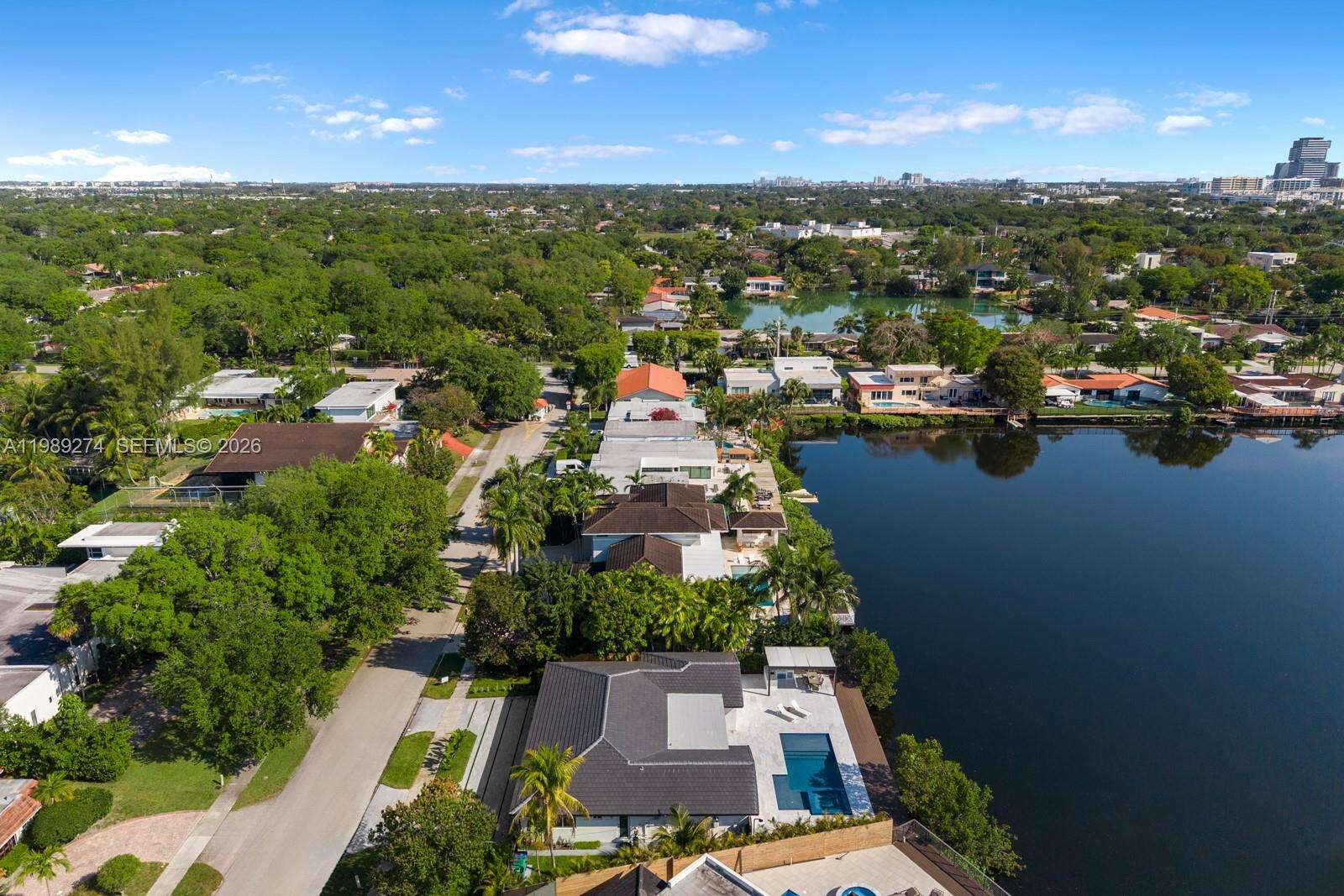 19721 23 Ave, Miami, FL 33180 | Picture 49