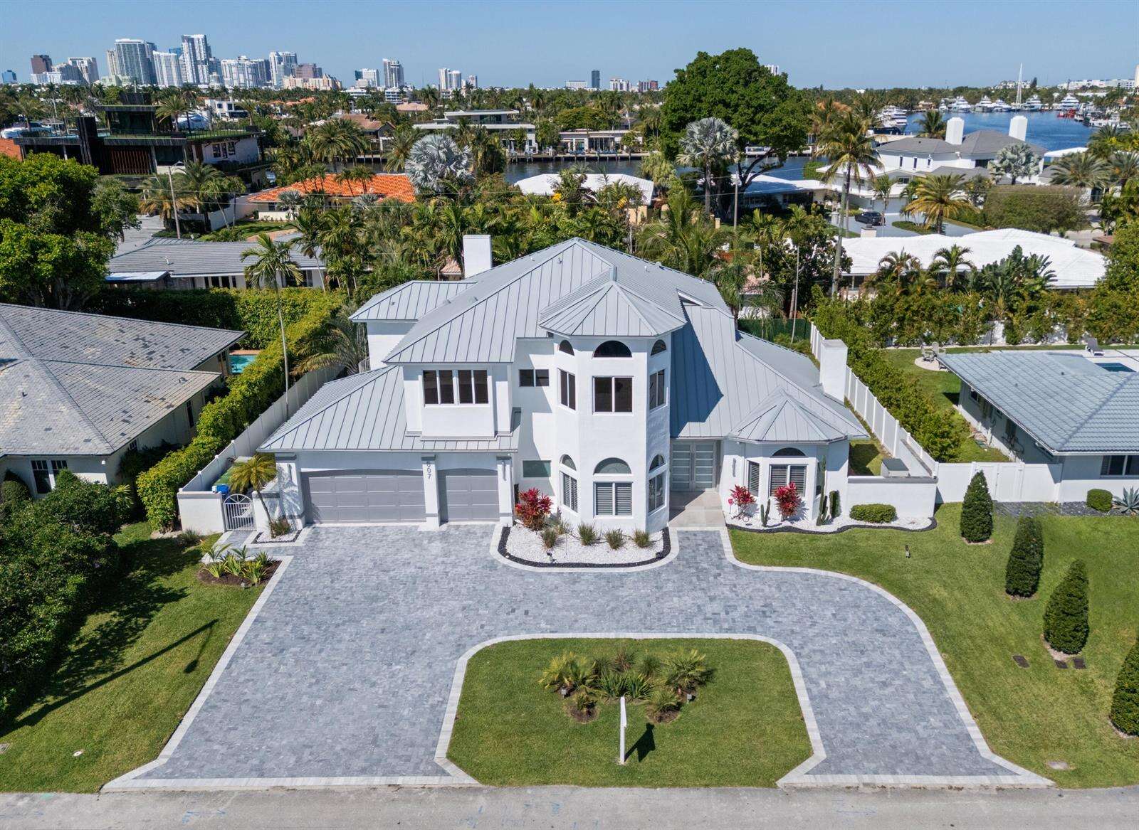 607 Intracoastal, Fort Lauderdale, FL 33304 - For Sale photo 1