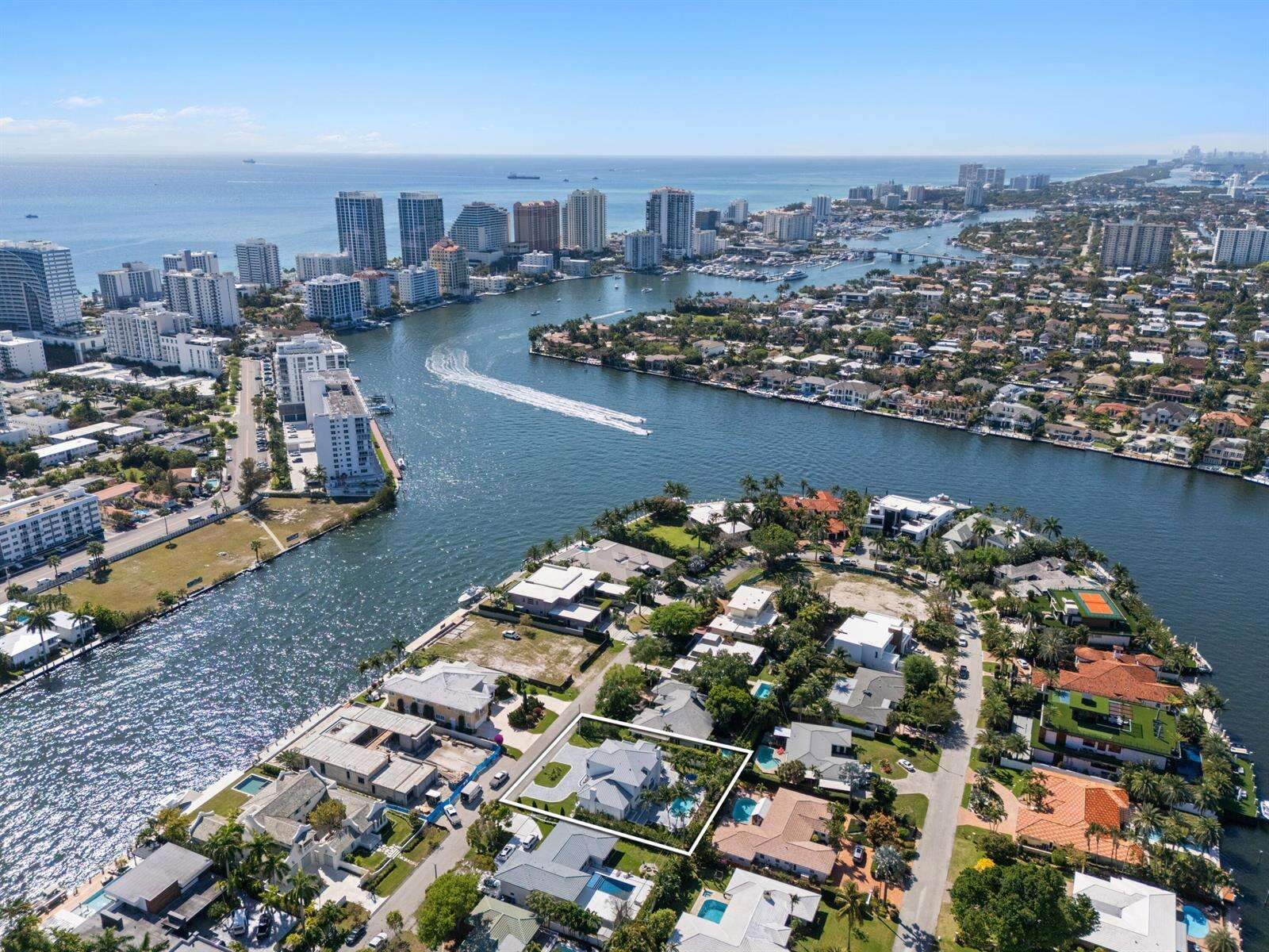 607 Intracoastal, Fort Lauderdale, FL 33304 - For Sale photo 17