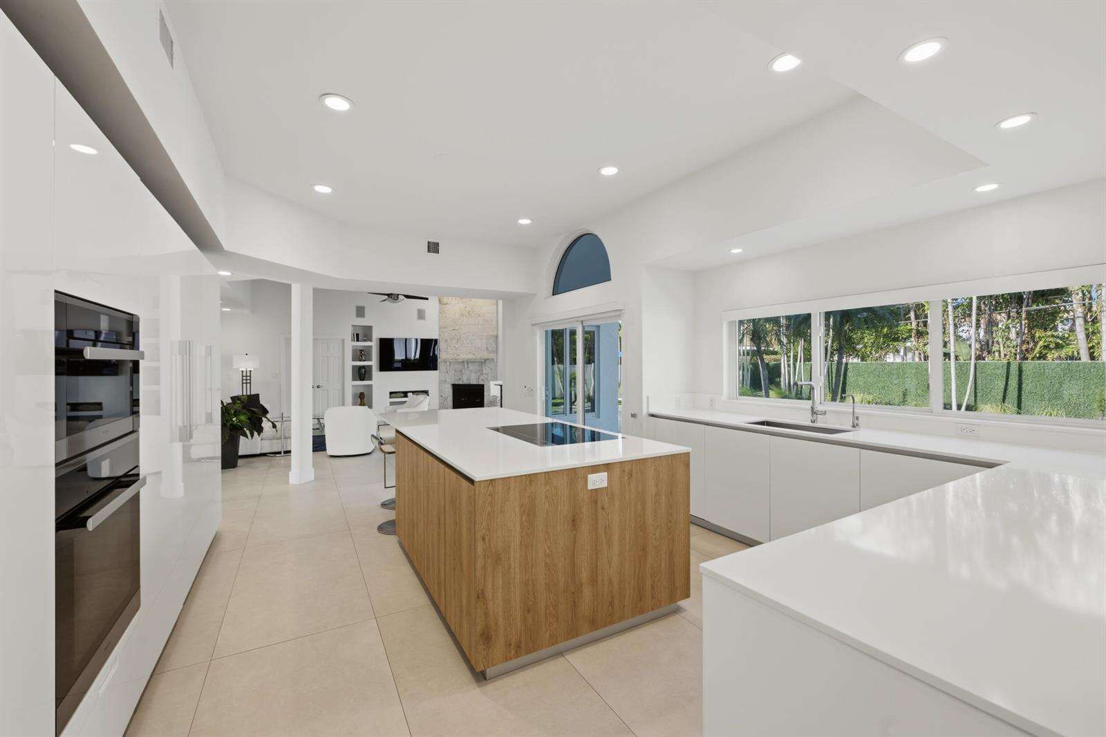 607 Intracoastal, Fort Lauderdale, FL 33304 - For Sale photo 43