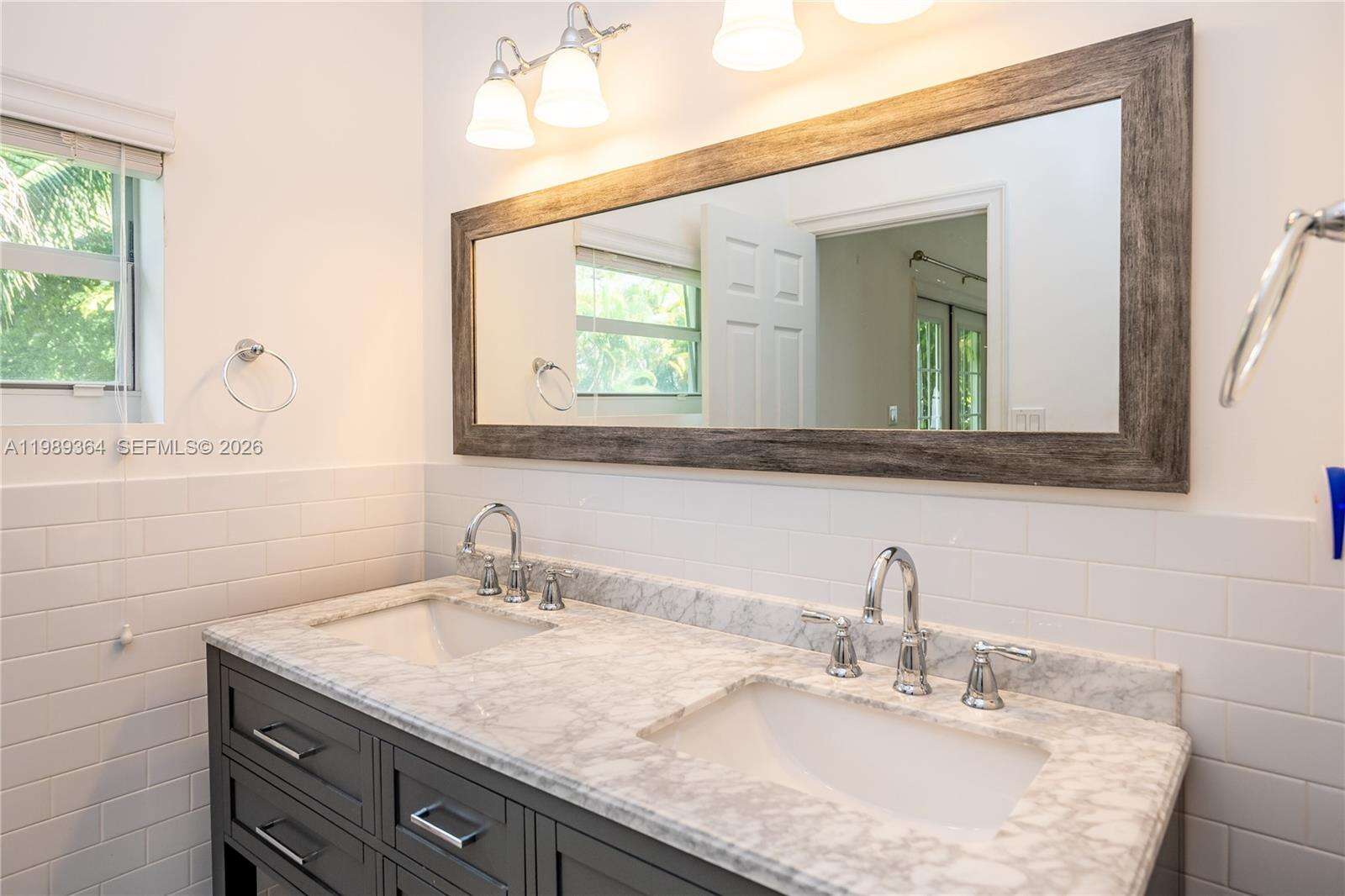 4160 Bay Point Rd, Miami, FL 33137 | Picture 32