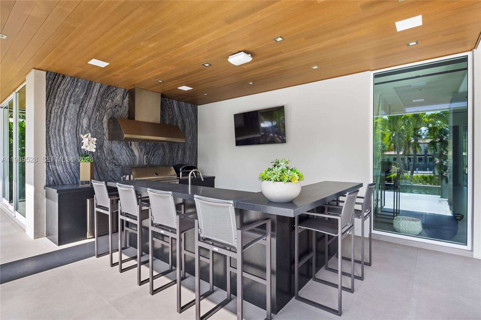 650 Royal Plaza Dr, Fort Lauderdale, FL 33301 | Picture 16