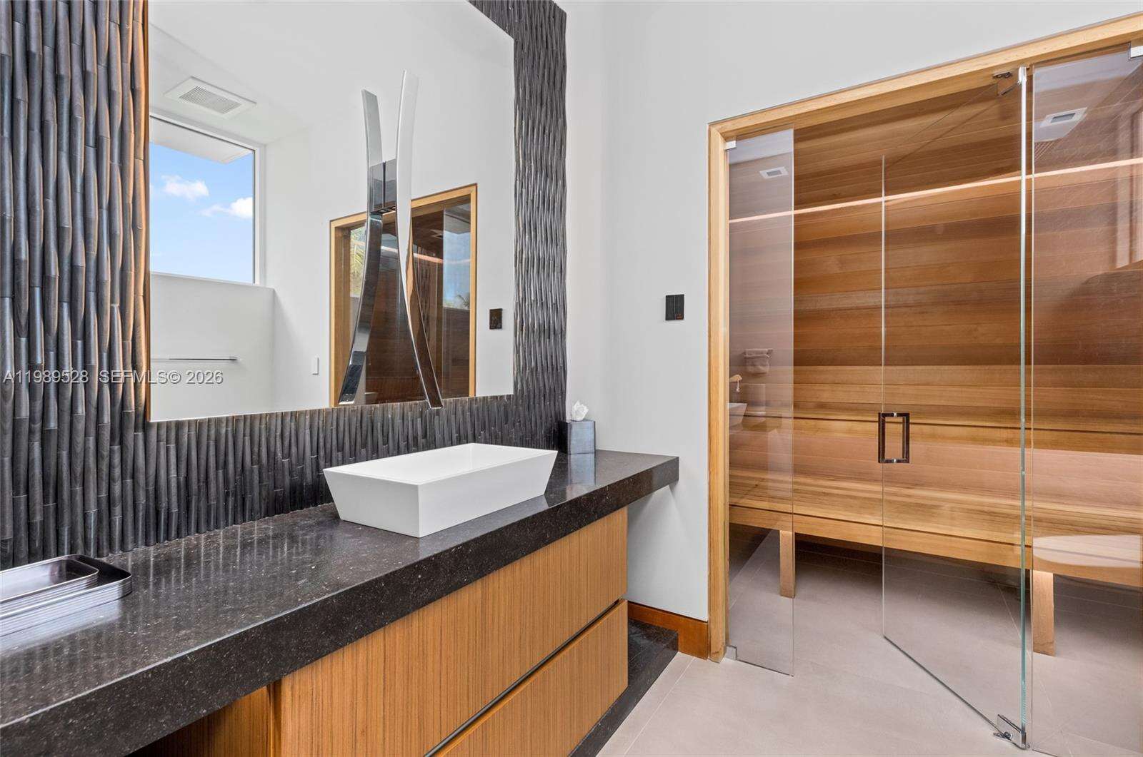 650 Royal Plaza Dr, Fort Lauderdale, FL 33301 | Picture 21