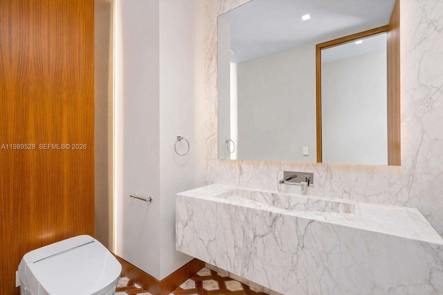 650 Royal Plaza Dr, Fort Lauderdale, FL 33301 | Picture 25