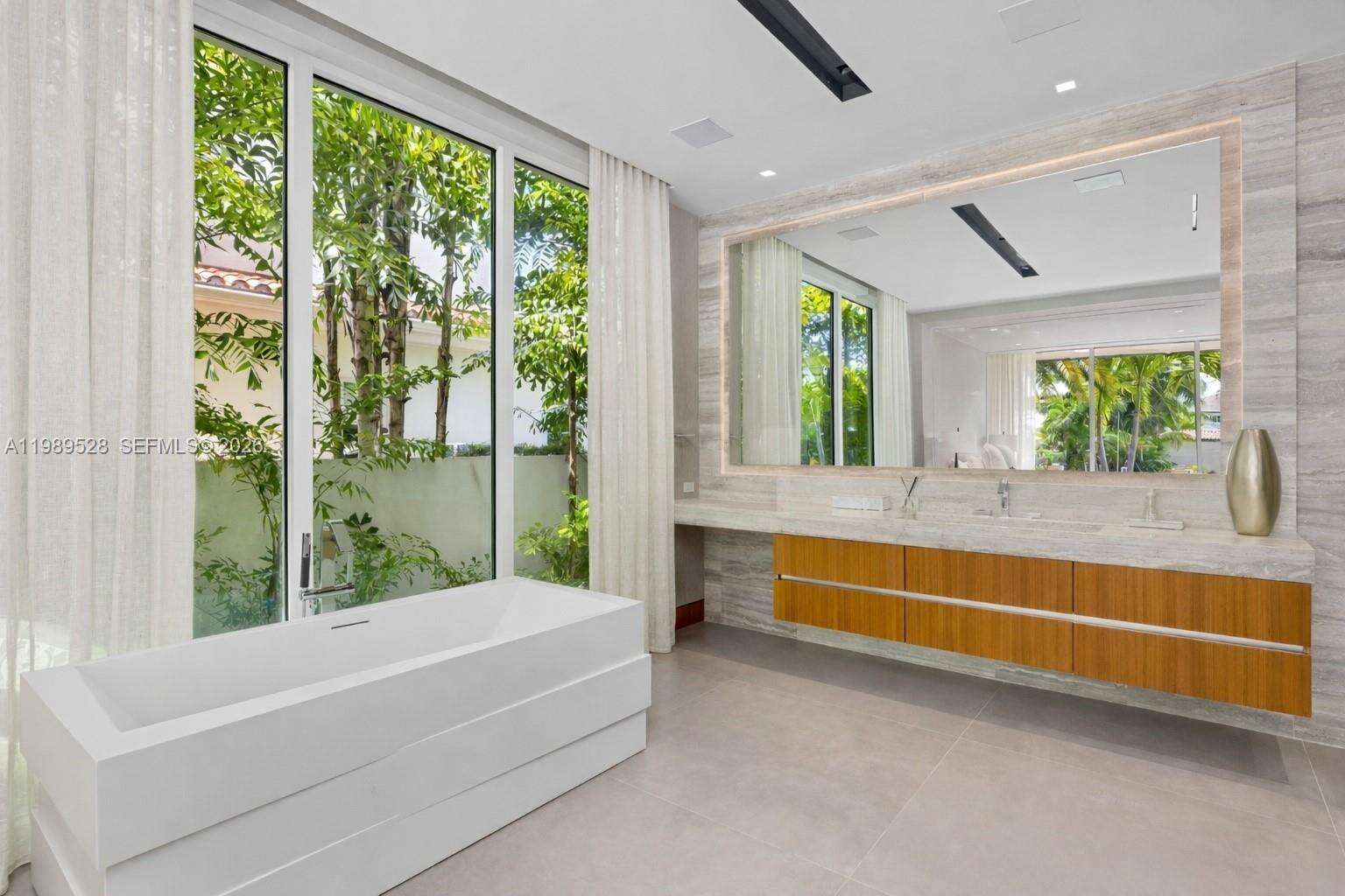 650 Royal Plaza Dr, Fort Lauderdale, FL 33301 | Picture 29