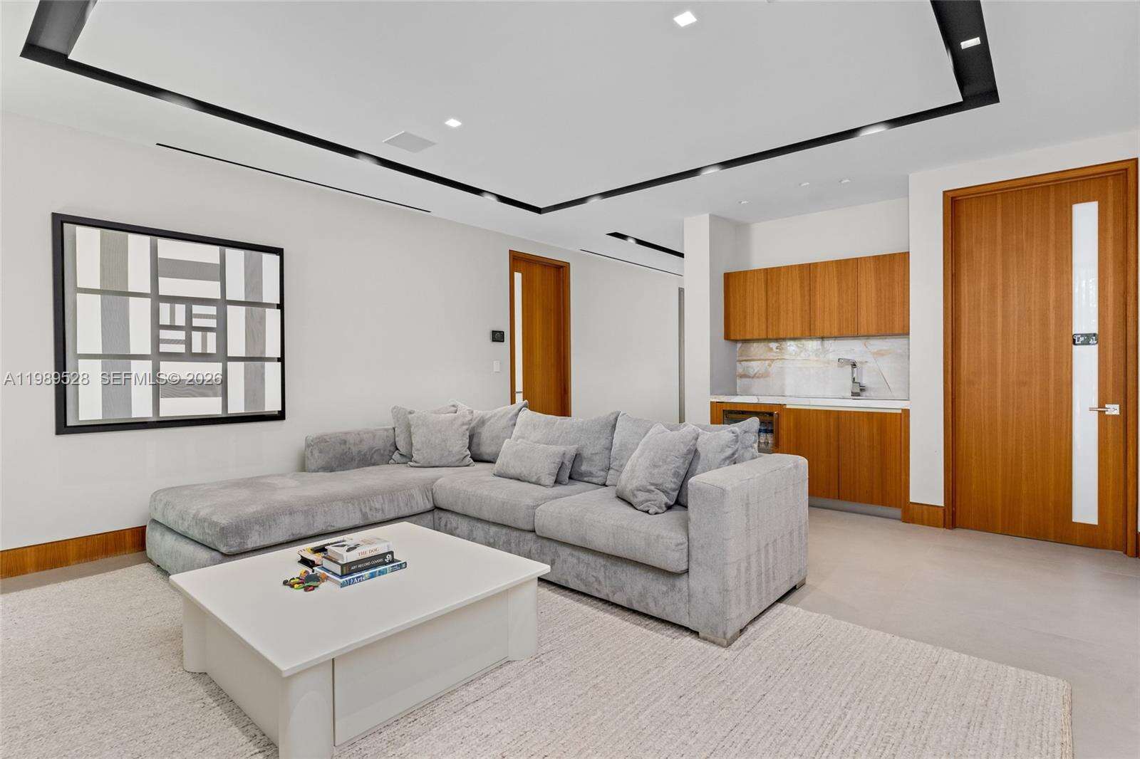 650 Royal Plaza Dr, Fort Lauderdale, FL 33301 | Picture 54